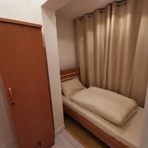 Cloud9 Premium Hostel Dubai
